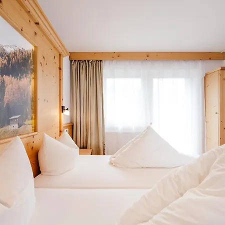 Andrea Hotel