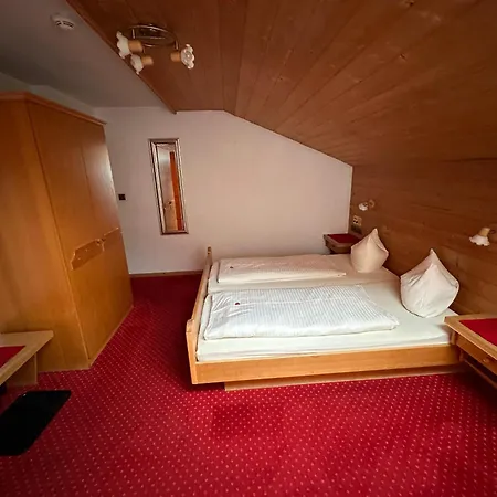 Hotel Andrea Zams