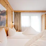 Andrea Hotel