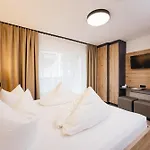Hotel Andrea *