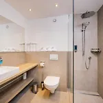 Andrea Hotel
